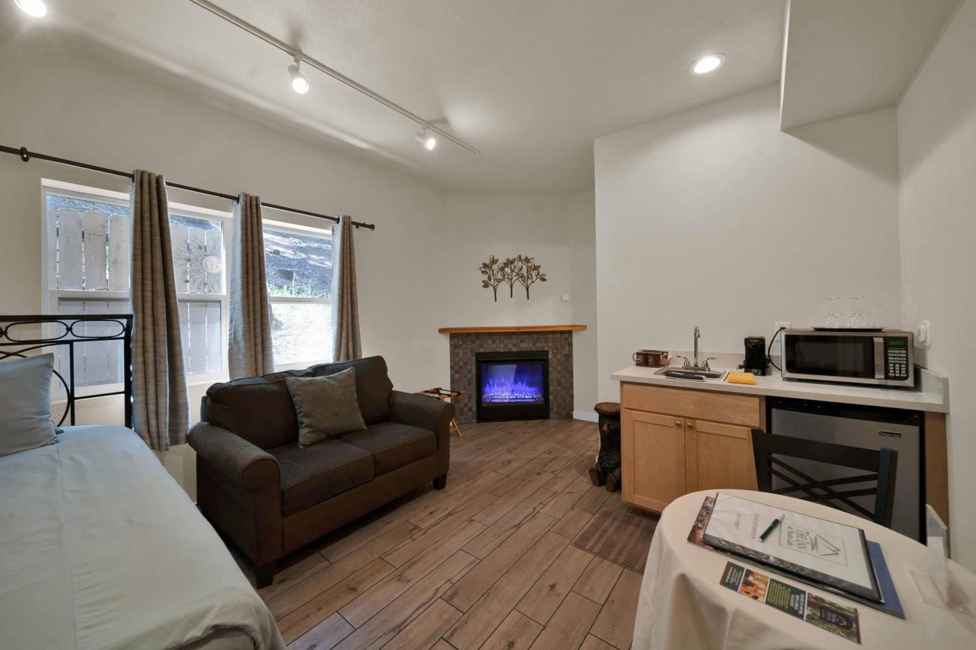 The Inn At Shasta Lake Lakehead Ngoại thất bức ảnh